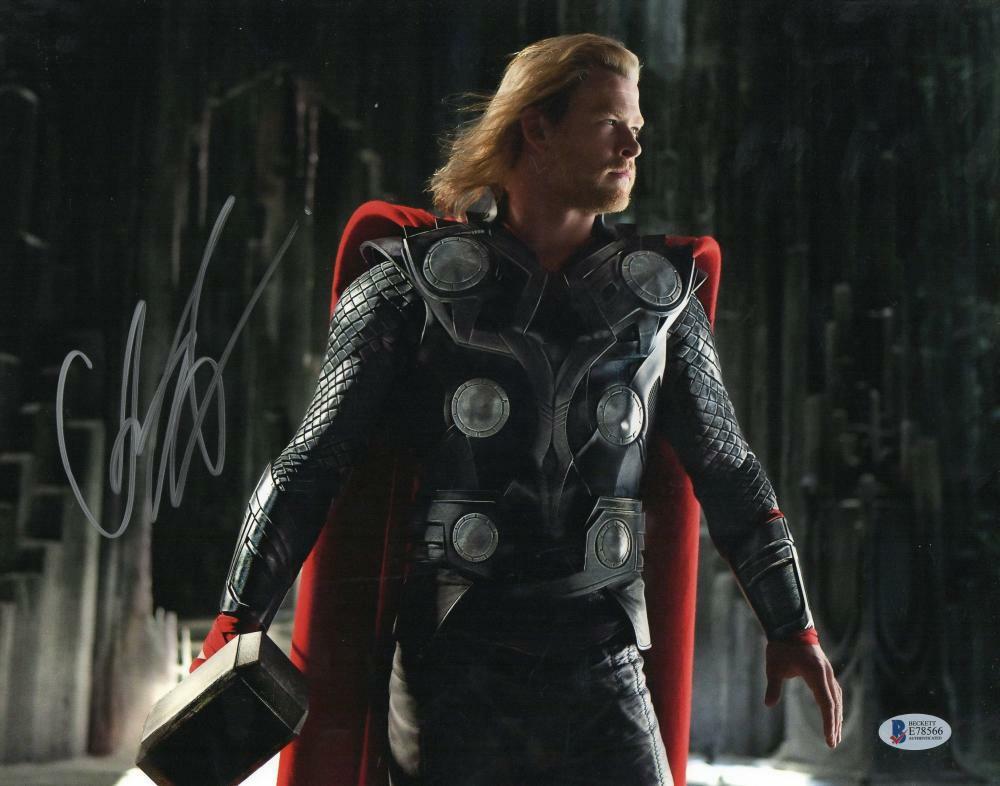 CHRIS HEMSWORTH THOR SIGNED 11X14 PHOTO THE AVENGERS AUTOGRAPH BECKETT