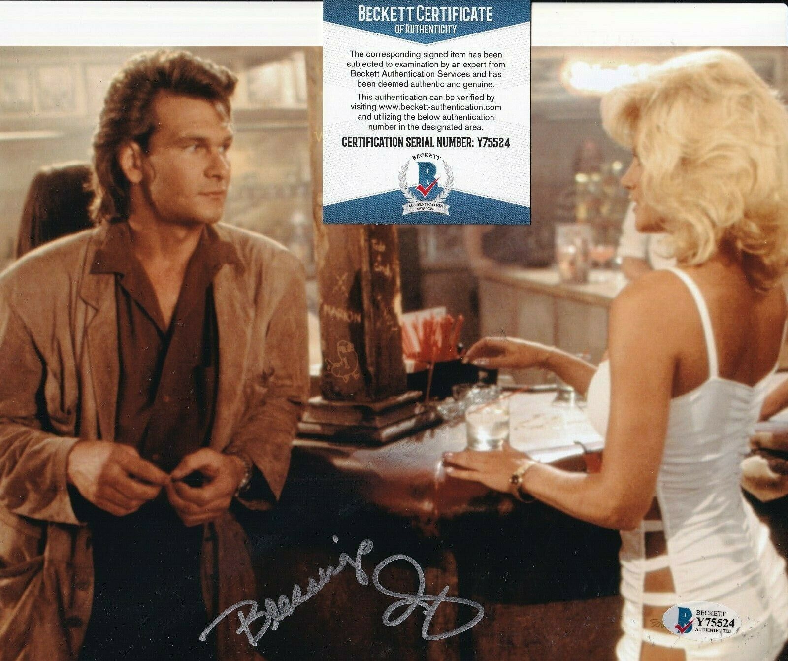 JULIE MICHAELS Signed ROAD HOUSE Movie Denise 8X10 Photo BECKETT BAS