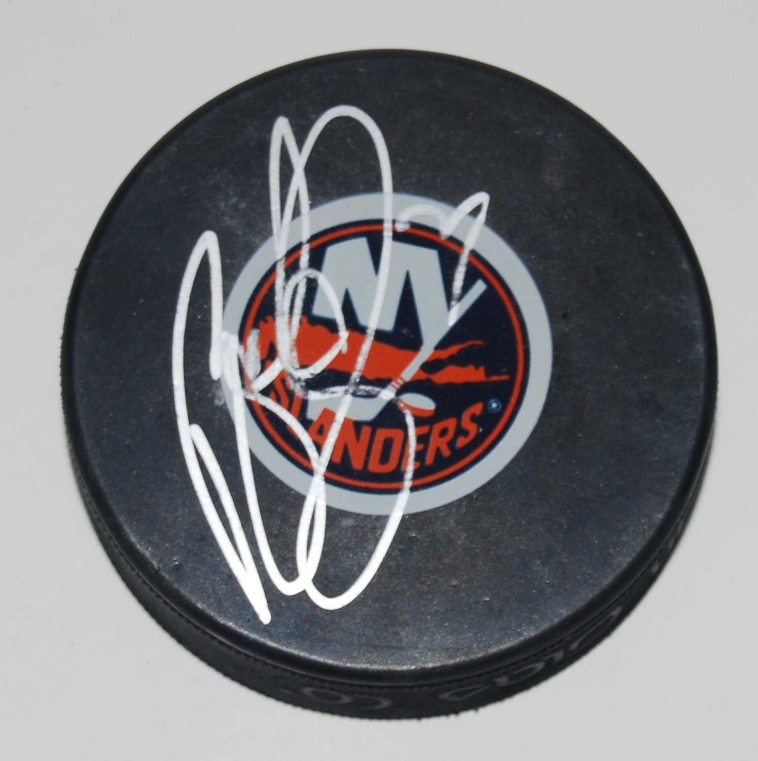 BRENT SOPEL signed *NEW YORK ISLANDERS* hockey puck AUTOGRAPHED W/COA Collectible Memorabilia