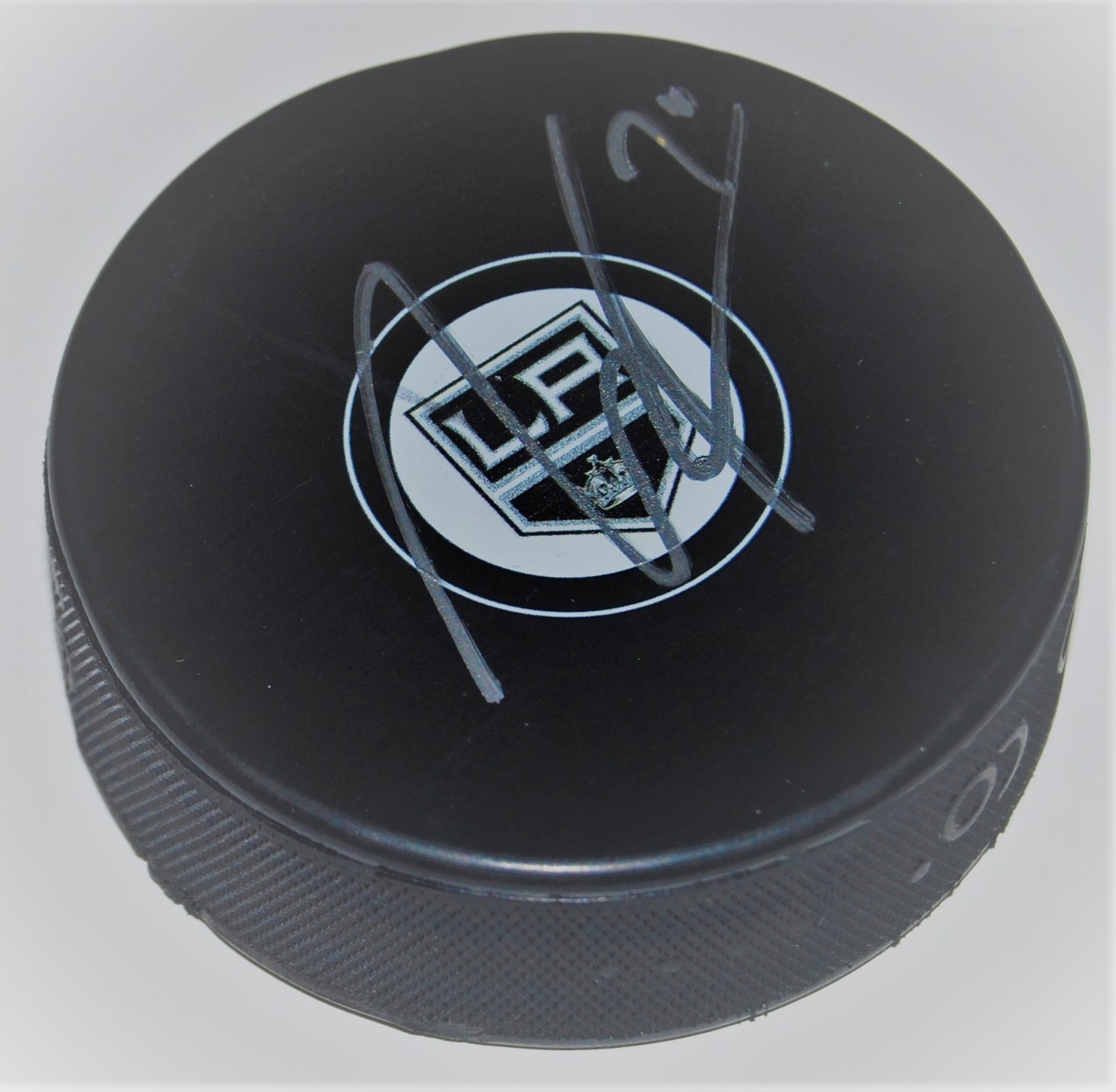 TANNER PEARSON signed (LOS ANGELES KINGS) souvenir logo hockey puck W/COA Collectible Memorabilia