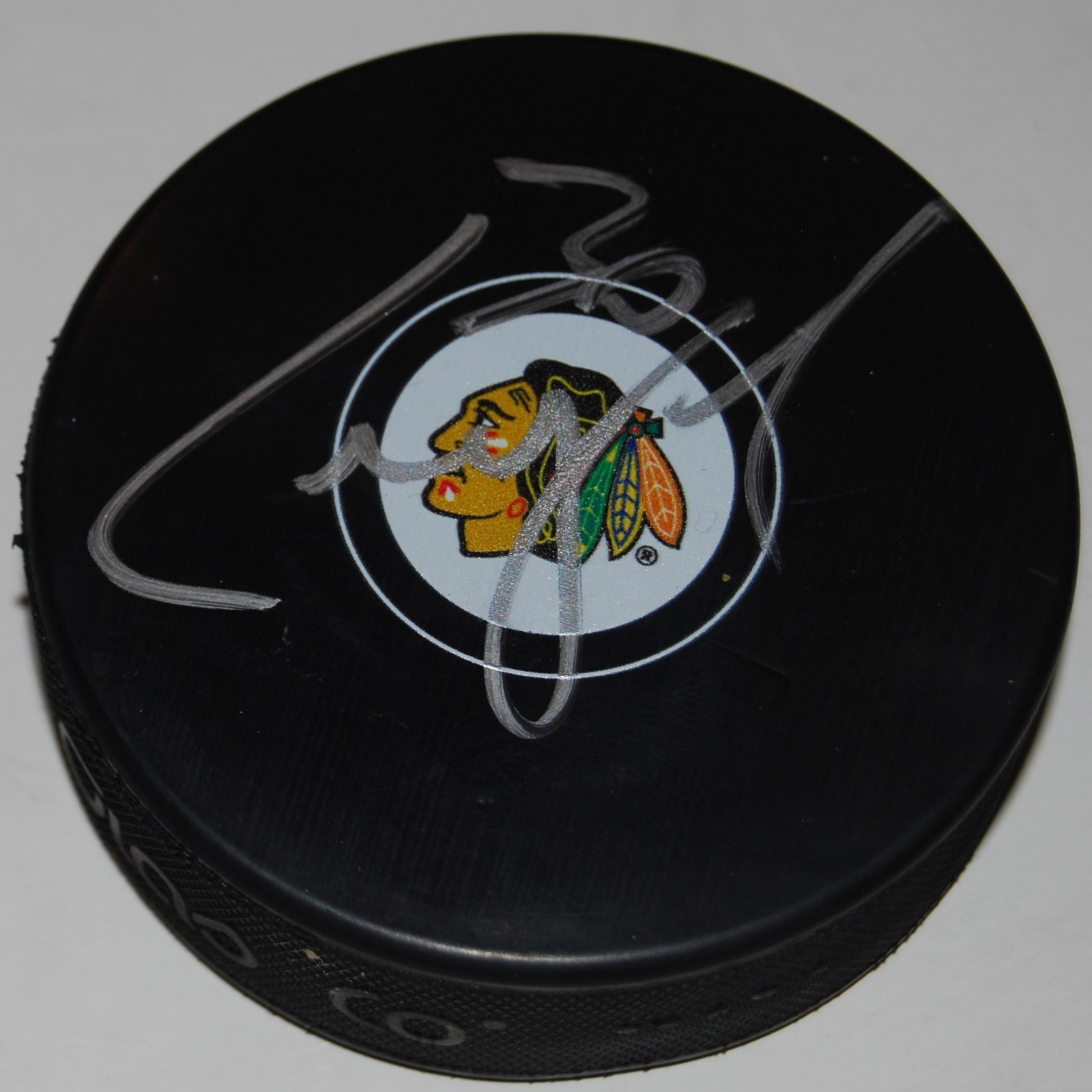 CAM WARD signed (CHICAGO BLACKHAWKS) Souvenir logo hockey Puck W/COA Collectible Memorabilia