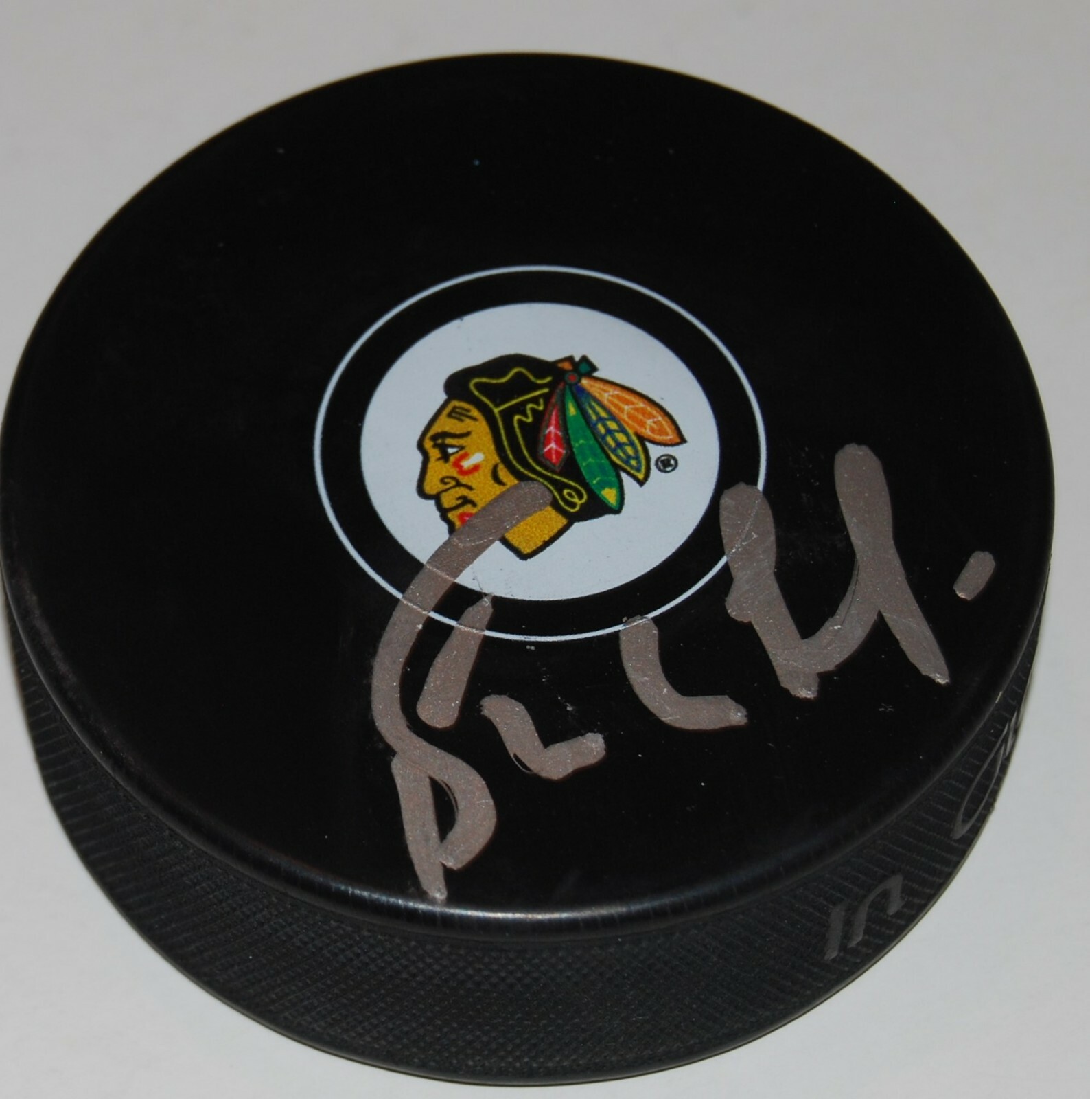 BERNIE NICHOLLS signed (CHICAGO BLACKHAWKS) souvenir logo hockey puck W/COA Collectible Memorabilia