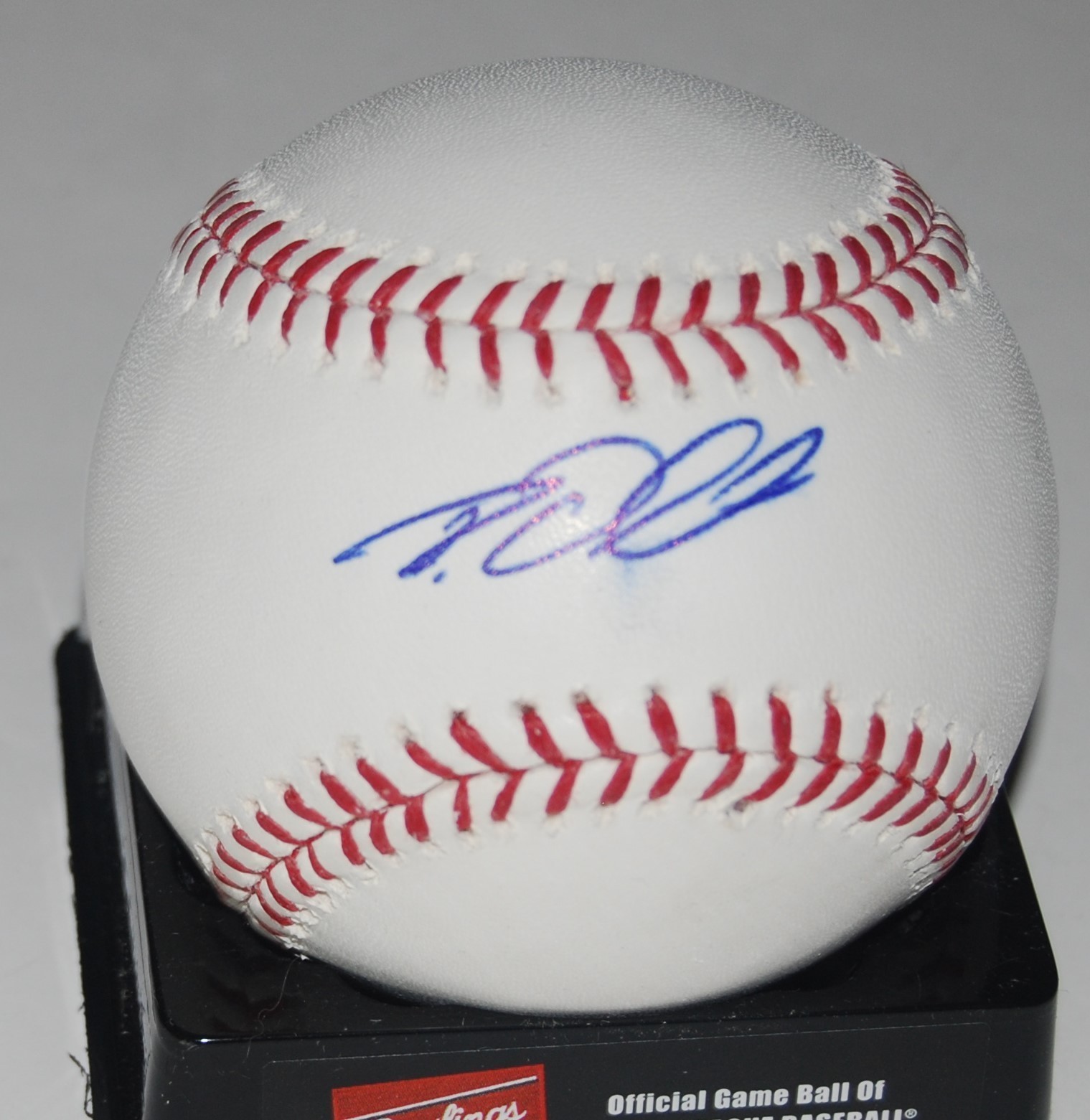 ROY OSWALT signed OML baseball *HOUSTON ASTROS* W/COA RANGERS ROCKIES PHILLIES Collectible Memorabilia