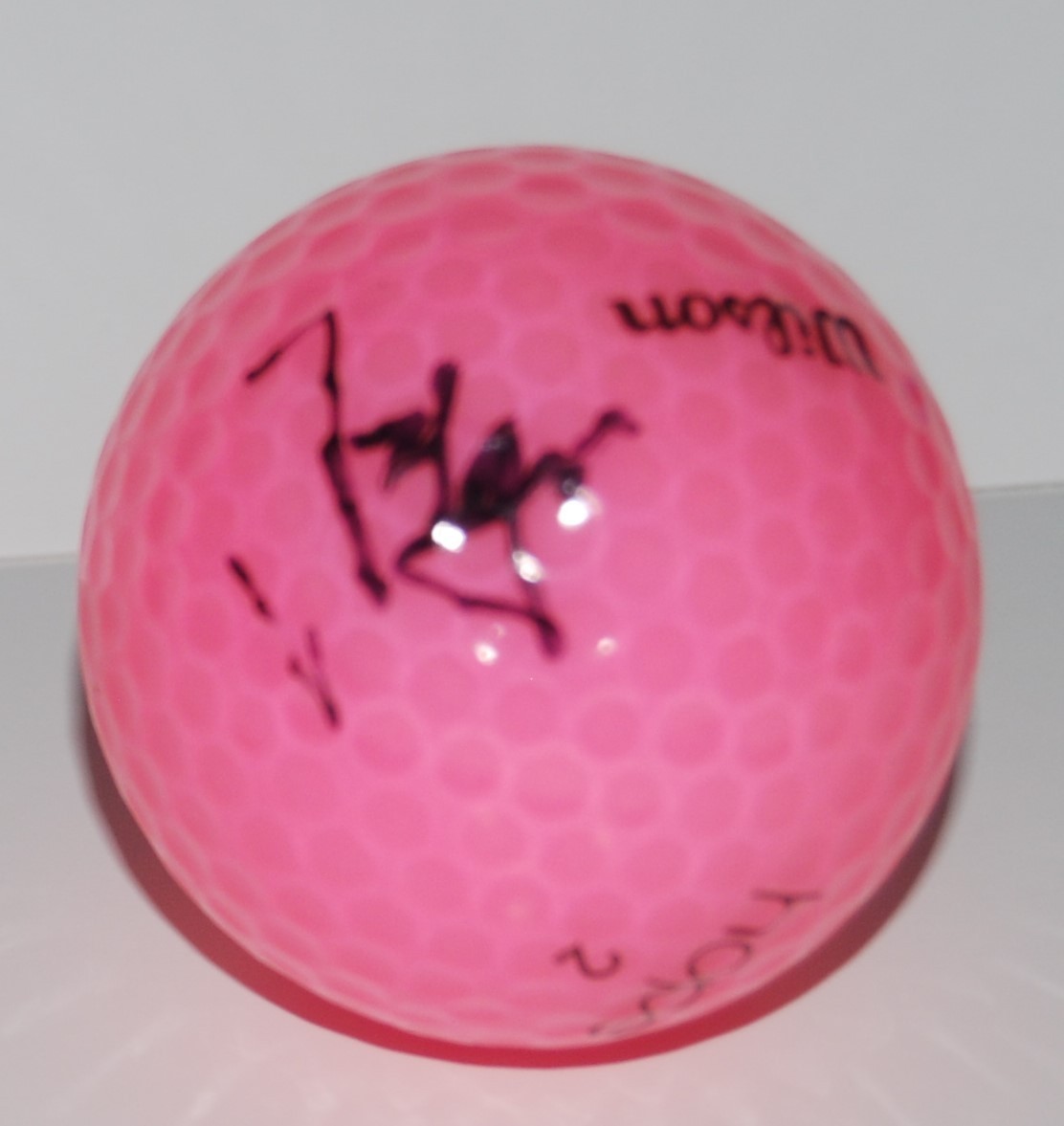 SHANSHAN FENG signed *LPGA* PINK WILSON HOPE golf ball W/COA CHINA CHINEASE Collectible Memorabilia