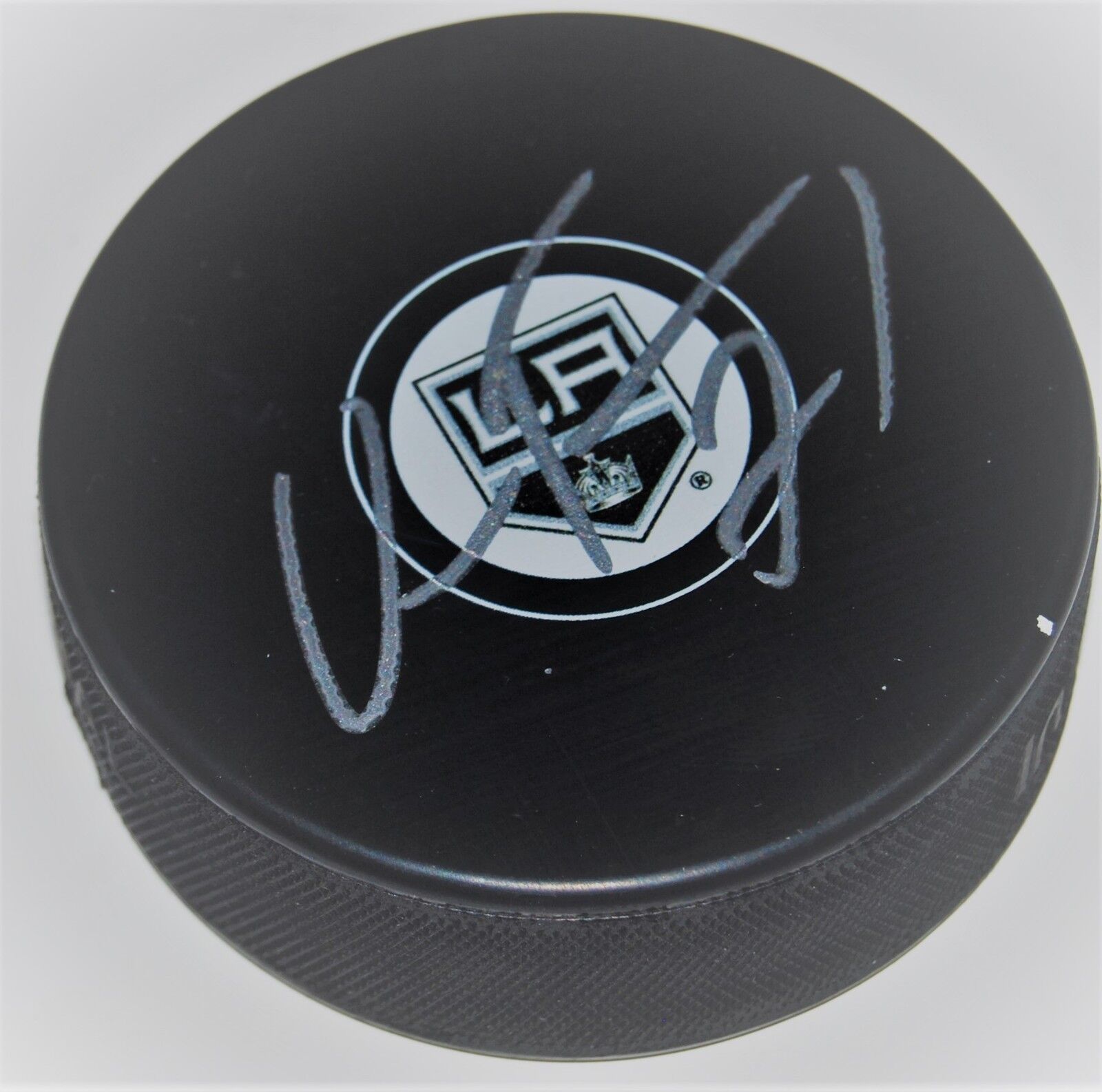 OSCAR FANTENBERG signed (LOS ANGELES KINGS) souvenir logo hockey puck W/COA Collectible Memorabilia