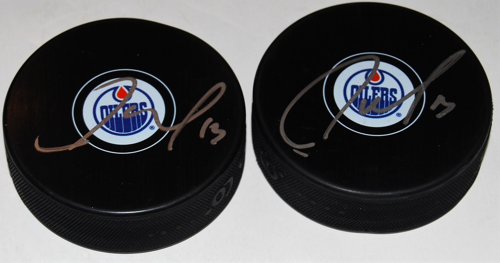 JASON GARRISON signed (EDMONTON OILERS) Souvenir autographed hockey Puck W/COA Collectible Memorabilia