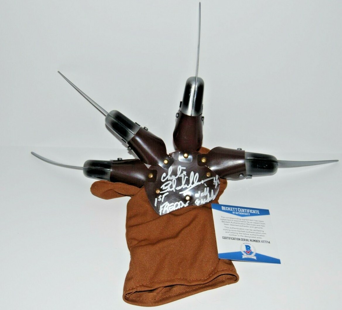 JIM DOYLE & CHARLES BELARDINELLI Signed (A NIGHTMARE ON ELM STREET) glove BAS #2 Collectible Memorabilia