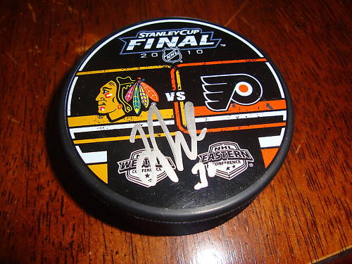 Johan Backlund 2010 Stanley Cup Signed Puck Flyers COA Collectible Memorabilia