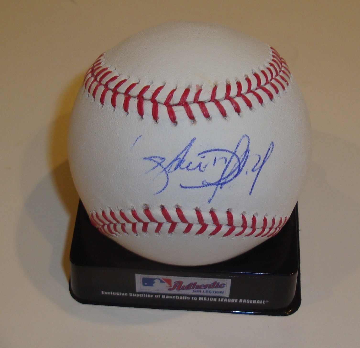 Avisail Garcia Signed Official Major League Game Baseball w/COA 2012 Tigers #1 Collectible Memorabilia