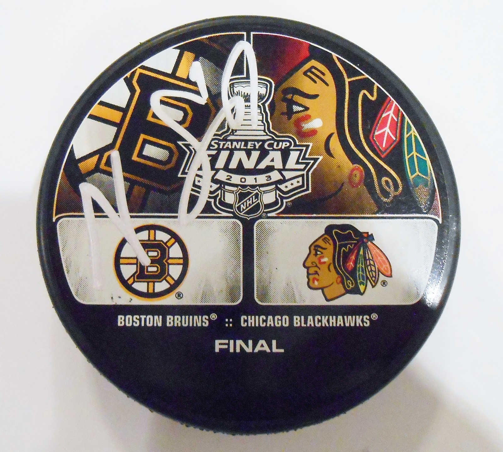 Niklas Svedberg Signed 2013 Stanley Cup Logo Puck w/COA Bruins Blackhawks #1 Collectible Memorabilia