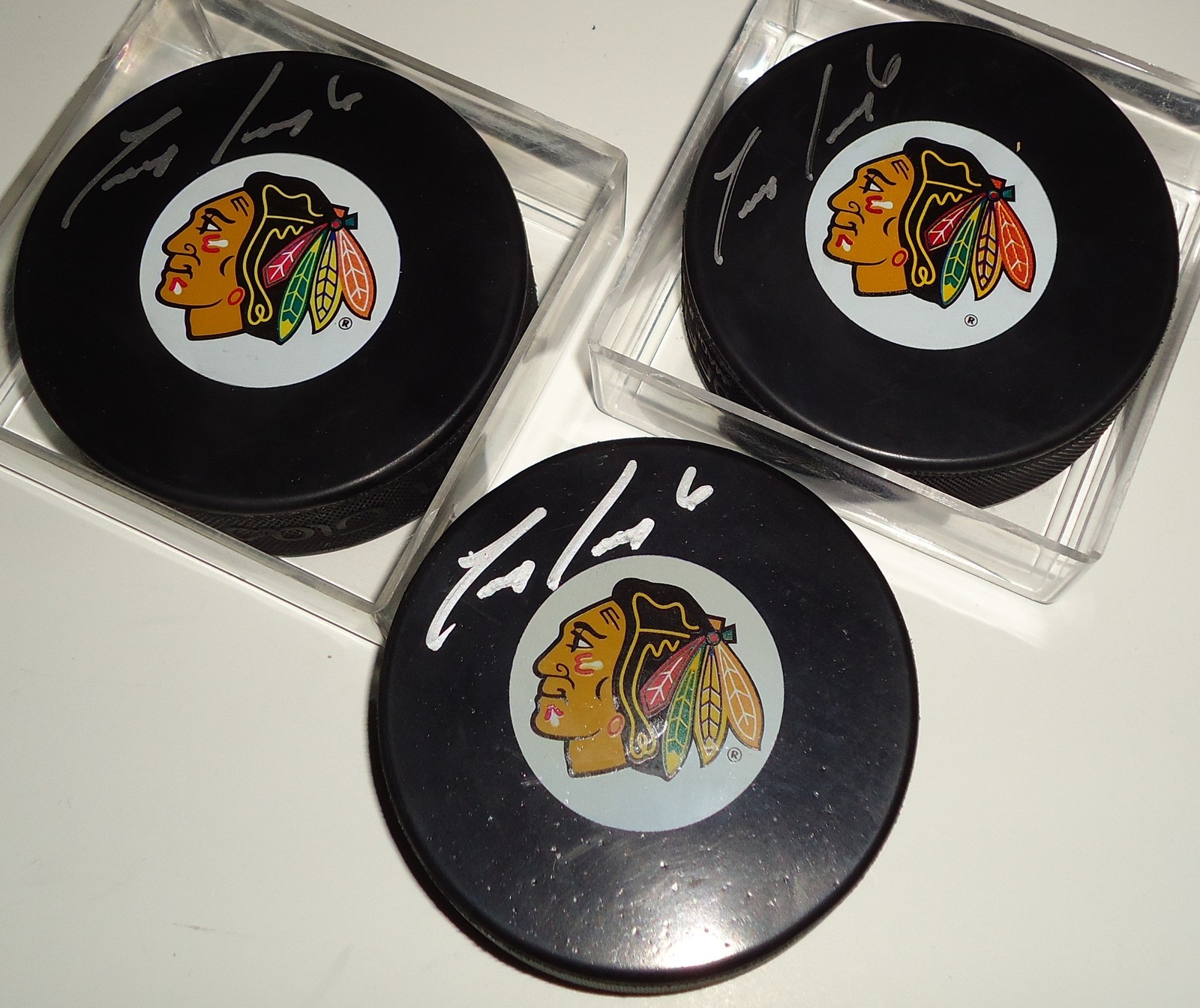 Trevor Daley signed 2015-16 Chicago Blackhawks souvenir logo hockey puck w/coa Collectible Memorabilia