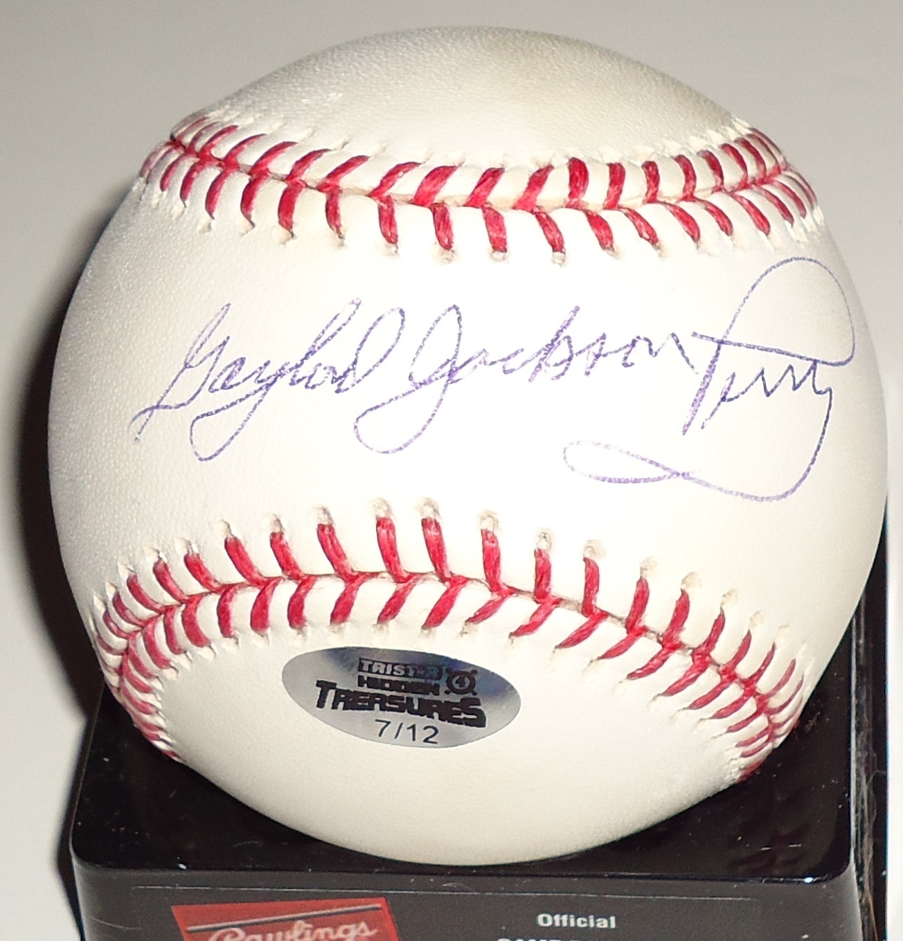 Gaylord Jackson Perry signed OML baseball Tri Star hidden treasures 7/12 Giants Collectible Memorabilia
