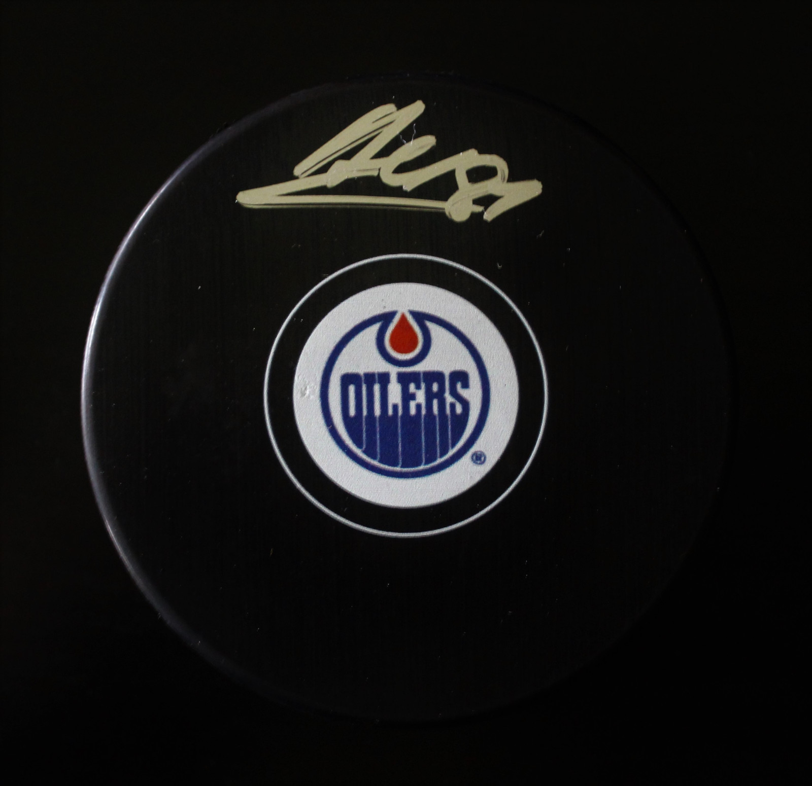 YOHANN AUVITU SIGNED EDMONTON OILERS AUTOGRAPH PUCK W/COA 2017  COLLECTIBLE MEMORABILIA