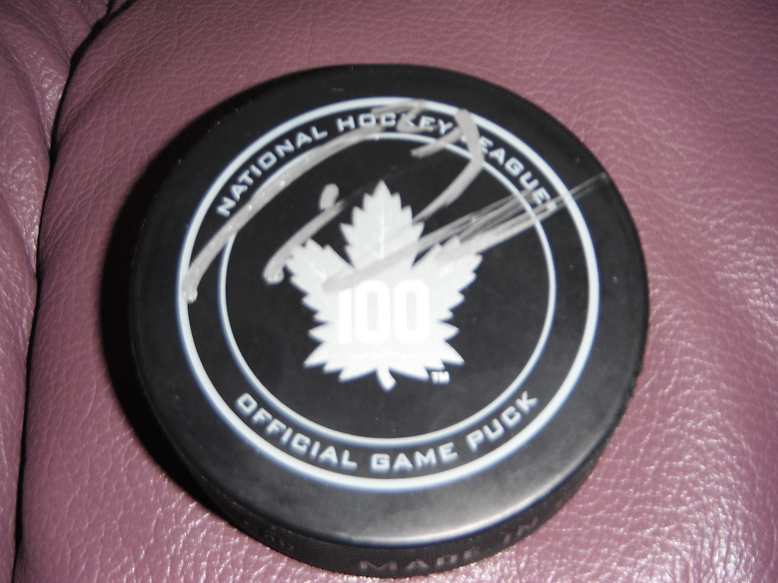 TORONTO MAPLE LEAFS FREDERIK ANDERSON SIGNED 100TH ANNIVERSARY GAME PUCK Collectible Memorabilia