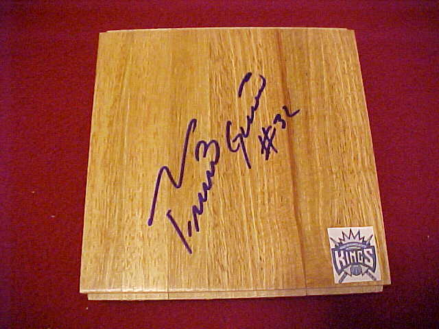 SACRAMENTO KINGS FRANCISCO GARCIA SIGNED FLOOR TILE RARE LOOK Collectible Memorabilia