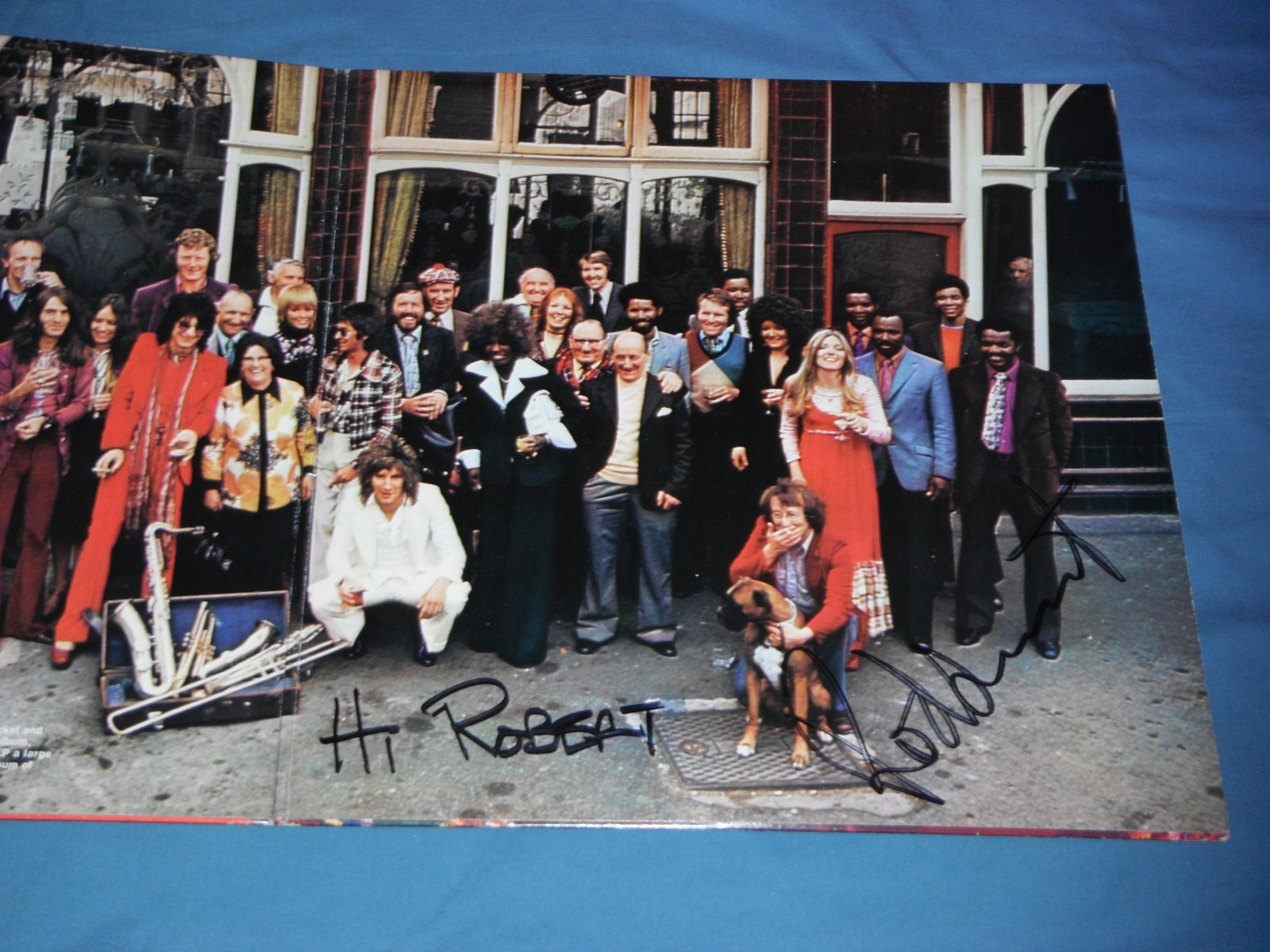 ROD STEWART SIGNED SMILER VINYL ALBUM  COLLECTIBLE MEMORABILIA