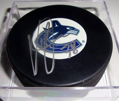 Victor Oreskovich Signed Vancouver Canucks Puck w/COA B Collectible Memorabilia
