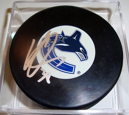 Victor Oreskovich Signed Vancouver Canucks Puck w/COA A Collectible Memorabilia