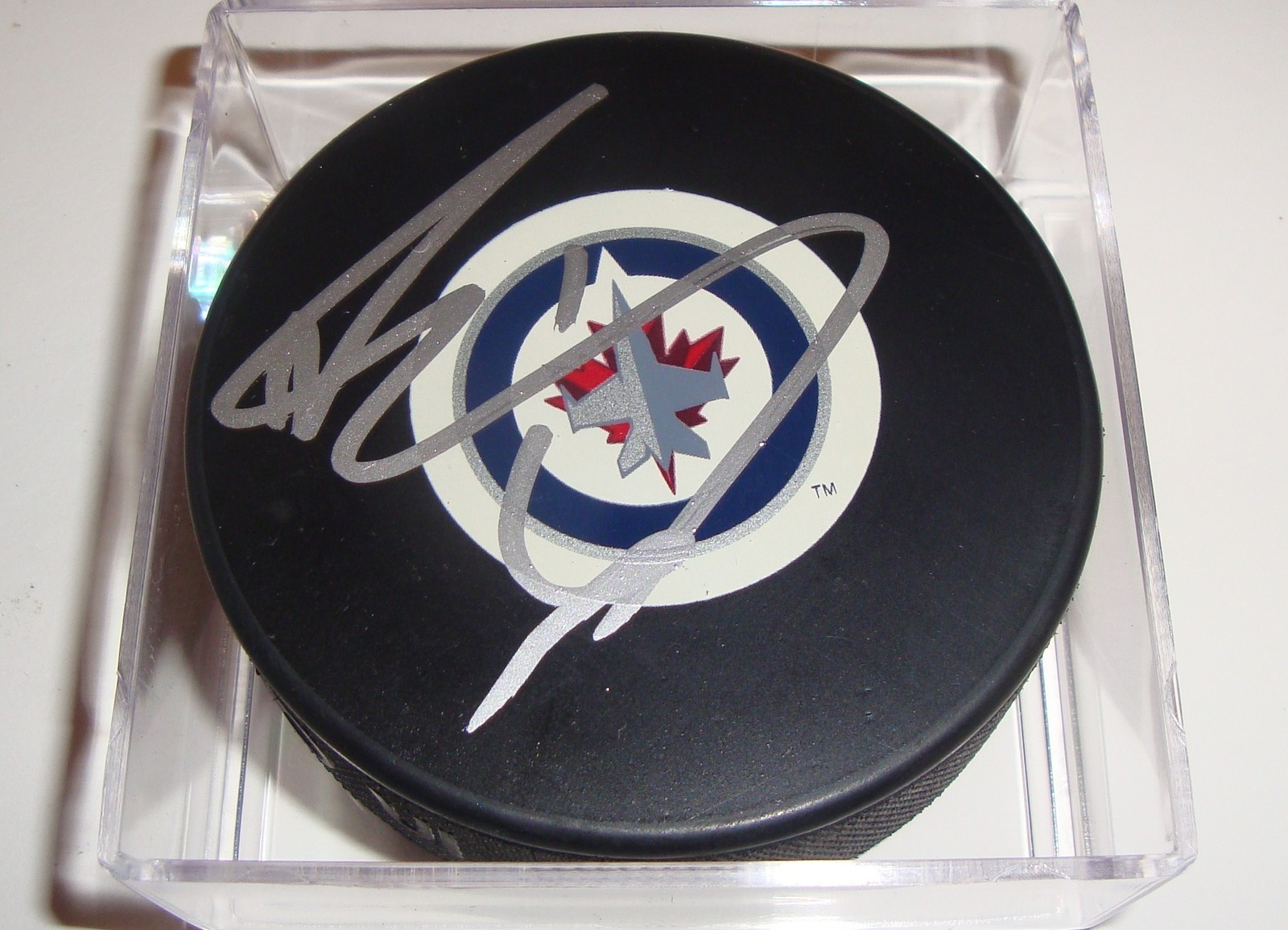 Ron Hainsey Signed Puck w/COA Winnipeg Jets Inaugural Autograph Souvenir 2011 Collectible Memorabilia
