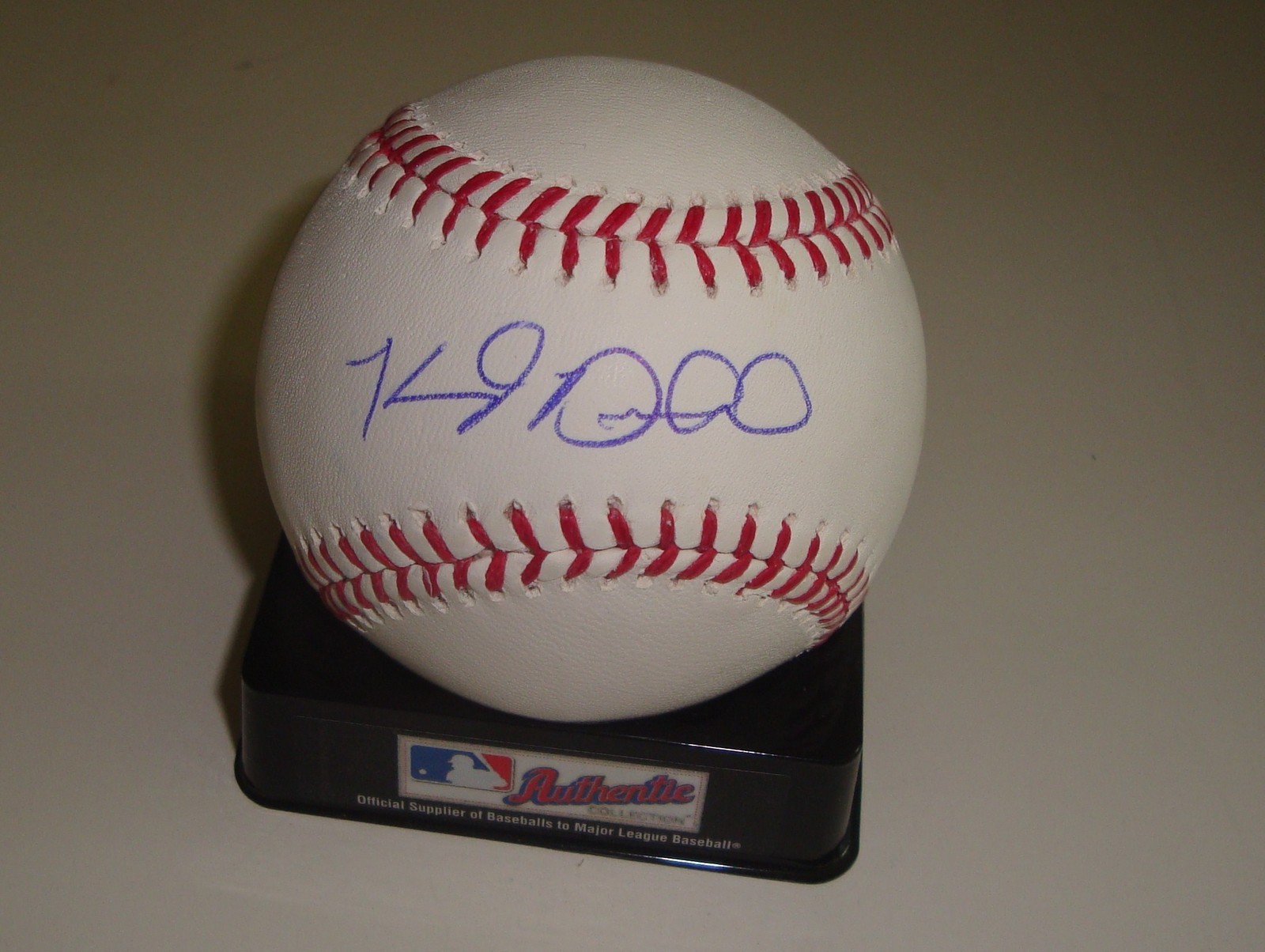Kyle Drabek Signed Baseball w/COA Official MLB 2012 Toronto Blue Jays Lawrie Collectible Memorabilia