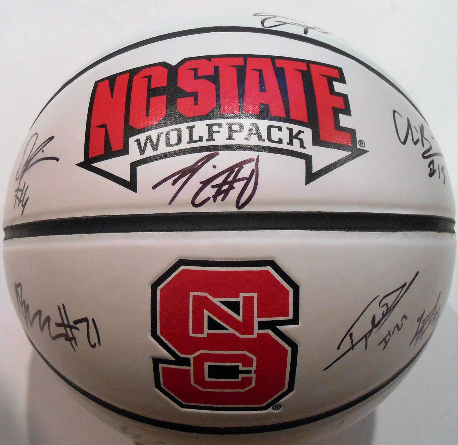 2016-17 TEAM SIGNED NC STATE WOLFPACK LOGO BASKETBALL W/COA NORTH CAROLINA C  COLLECTIBLE MEMORABILIA
