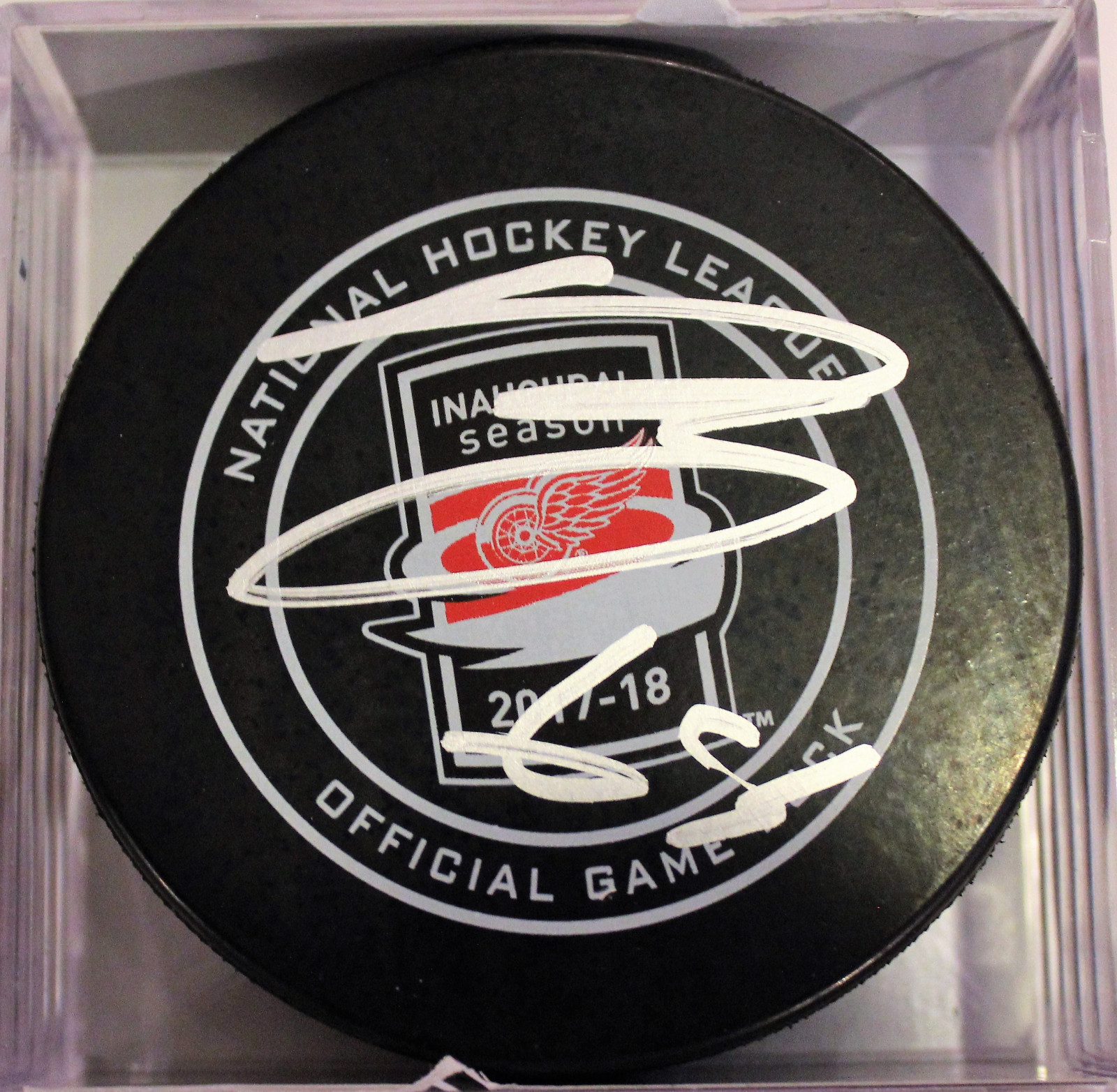 Danny Dekeyser Signed Detroit Red Wings Official Game Puck w/COA 2017-18 Collectible Memorabilia