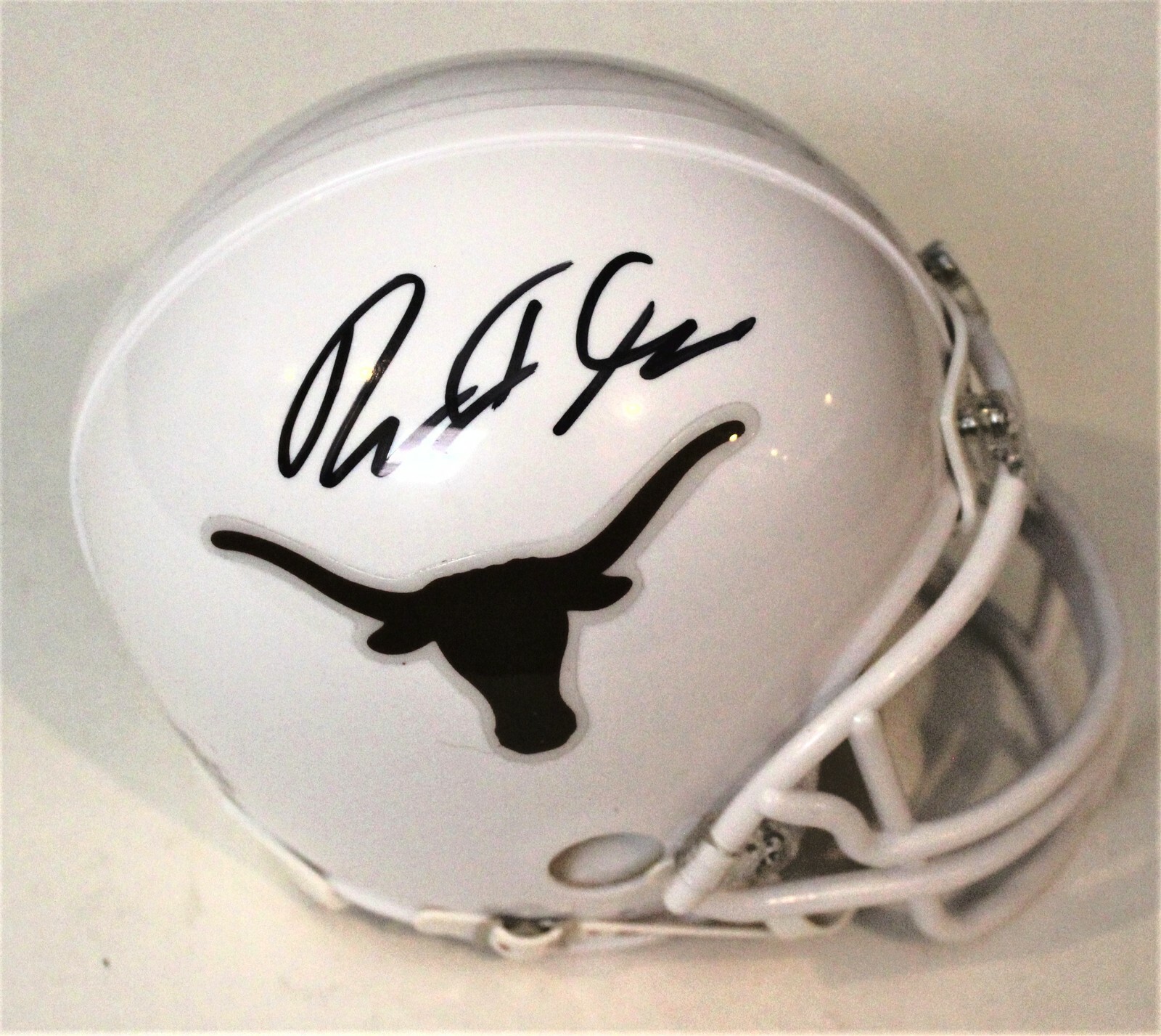 De'Gabriel Floyd Signed Texas Longhorns Mini Football Helmet W/COA C Collectible Memorabilia