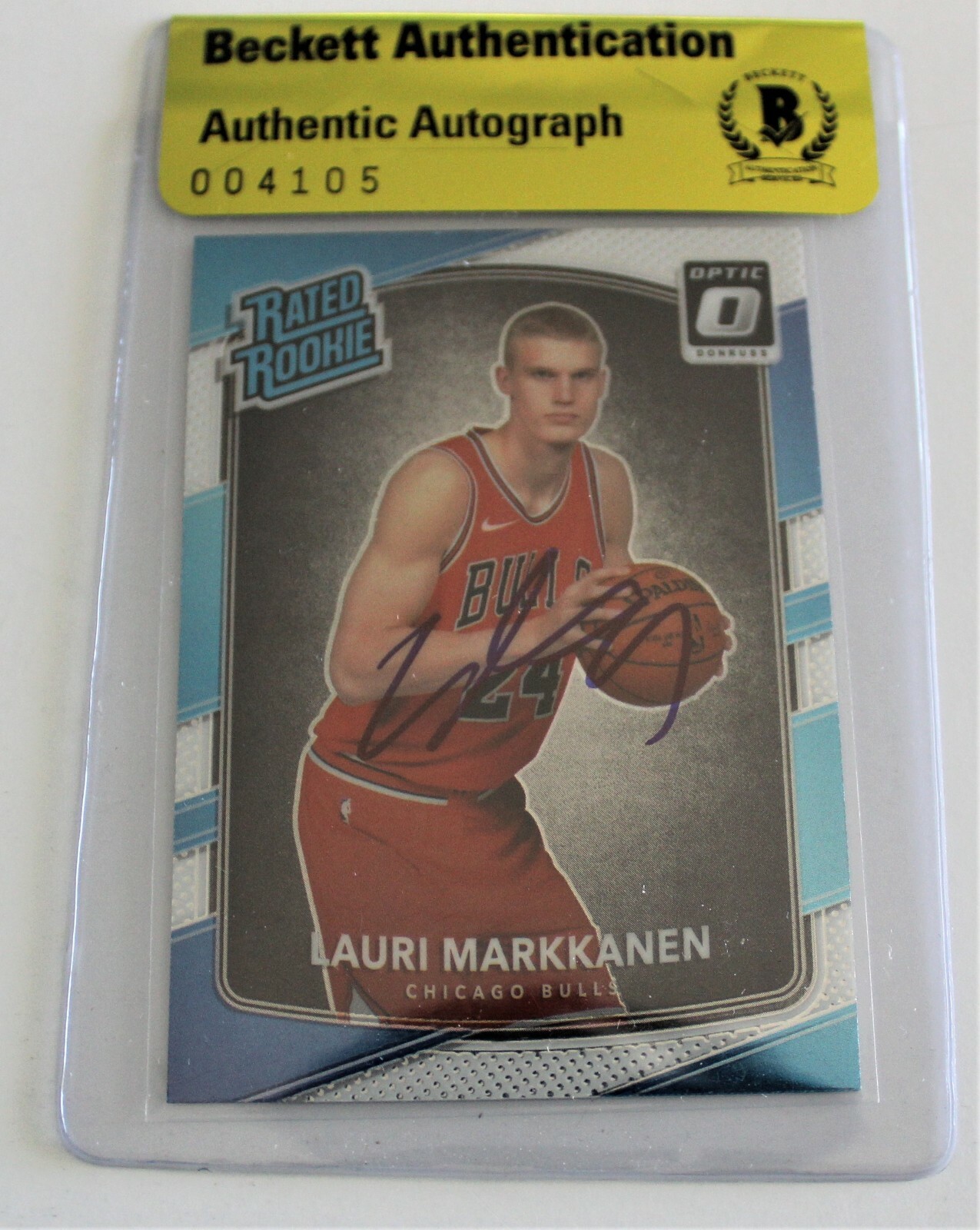 Lauri Markkanen Signed Chicago Bulls Donruss Optic Authentic Beckett Bulls 159 A Collectible Memorabilia