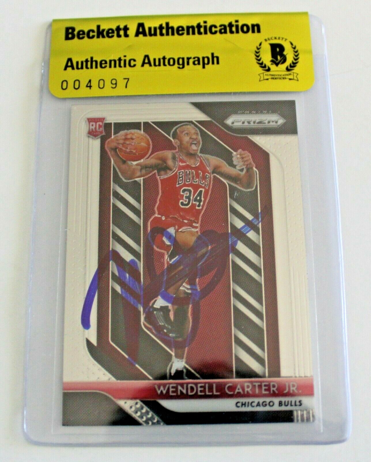 Wendell Carter Jr. Signed Prizm Rookie Authentic Beckett Chicago Bulls RC #80 Collectible Memorabilia