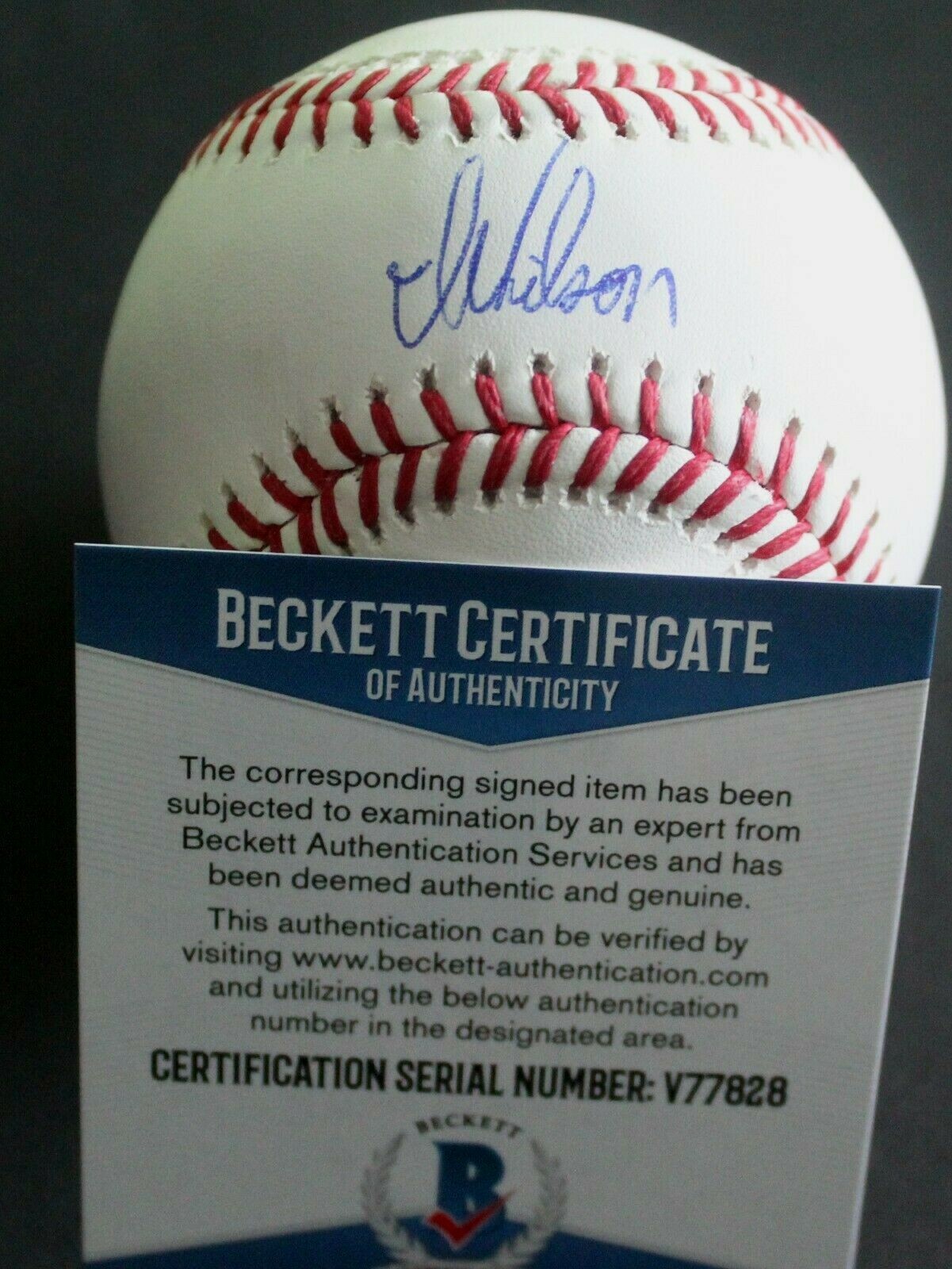 Izzy Wilson Signed Official Major League Baseball Braves W/Beckett COA V77828 Collectible Memorabilia