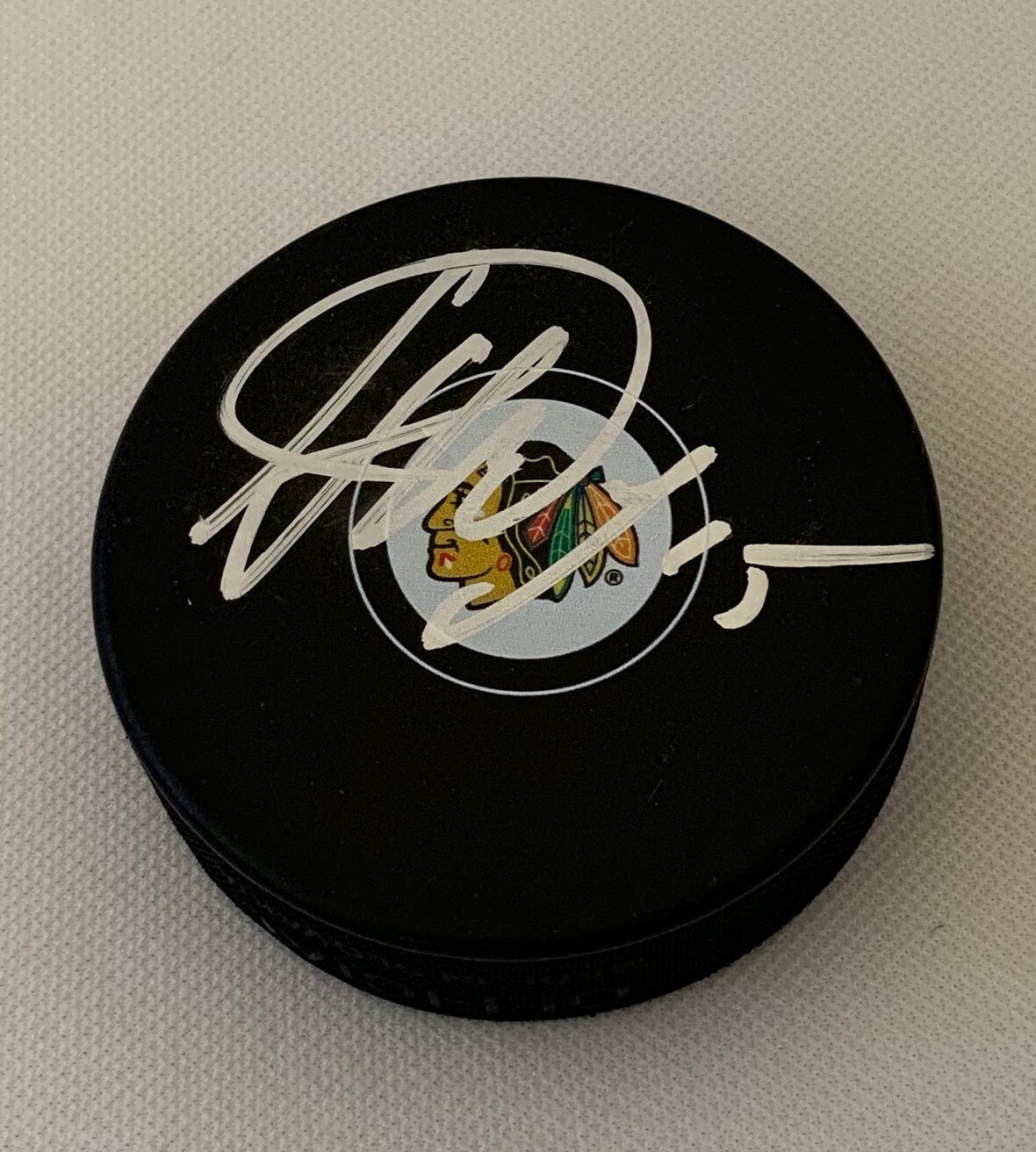 Artem Anisimov signed Chicago Blackhawks Puck autographed Hawks 2 Collectible Memorabilia