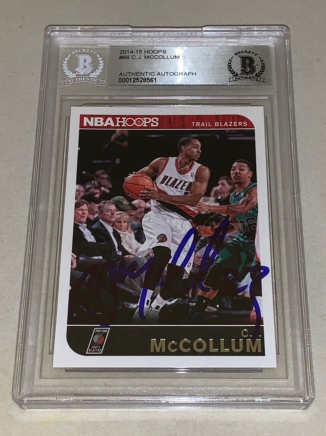 CJ McCollum Trail Blazers signed 2014-15 #66 Panini Hoops Card C.J. BAS Beckett Collectible Memorabilia