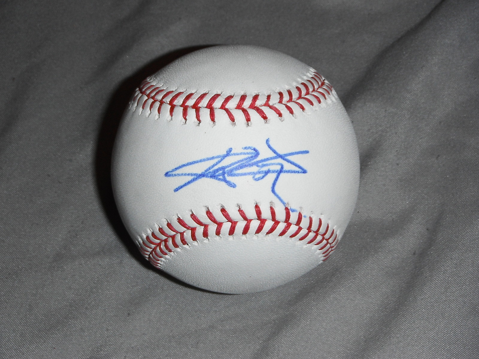 ST. LOUIS CARDINALS KOLTEN WONG SIGNED OML BASEBALL Collectible Memorabilia