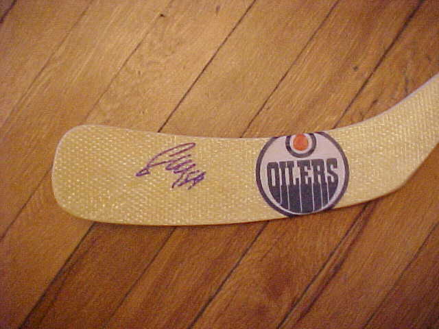 EDMONTON OILERS SAM GAGNER SIGNED FULL SIZE ADULT HOCKEY STICK Collectible Memorabilia