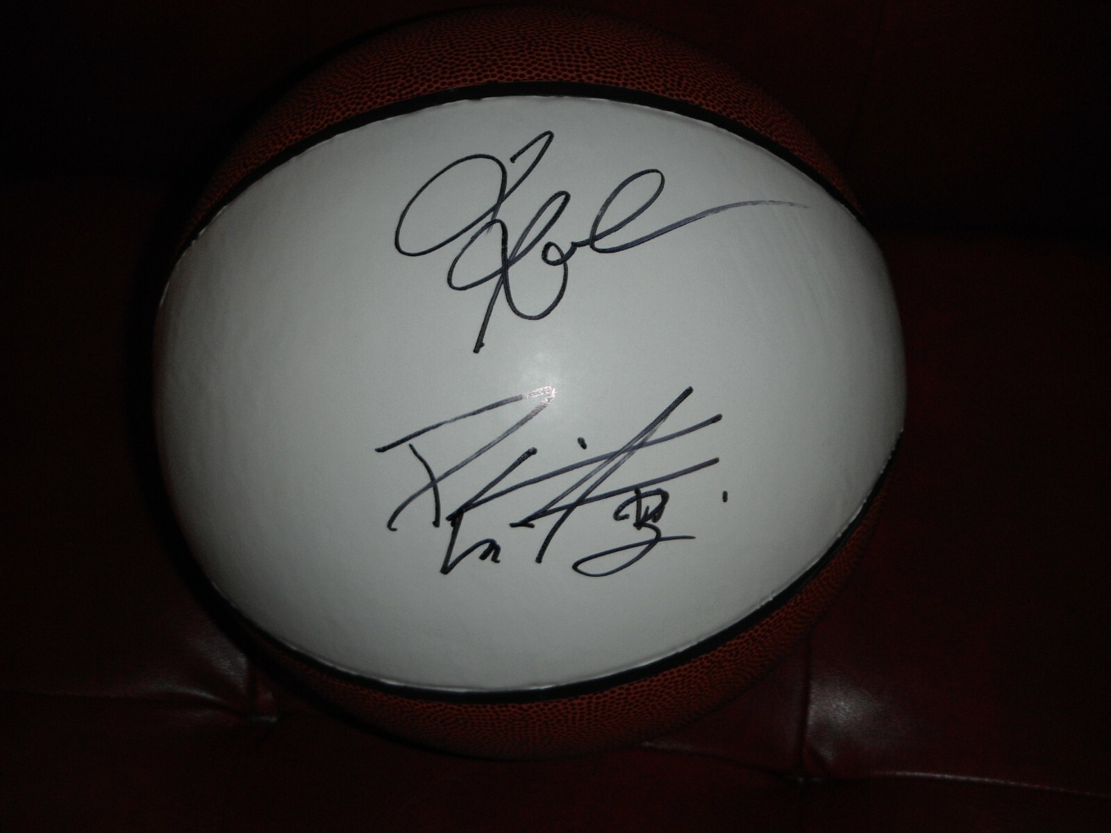 LOS ANGELES CLIPPERS DARIUS MILES AND QUENTIN RICHARDSON SIGNED BALL Collectible Memorabilia