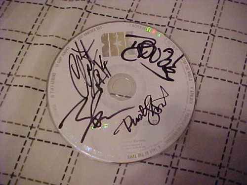 RIDDLIN KIDS GROUP SIGNED CD Collectible Memorabilia