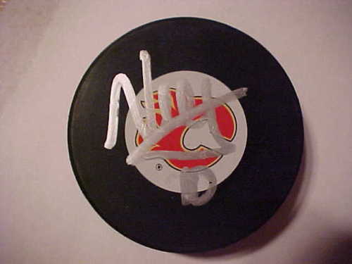 CALGARY FLAMES NIKLAS HAGMAN SIGNED PUCK Collectible Memorabilia
