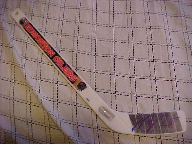 EDMONTON OILERS MAGNUS PAAJARVI SIGNED SOUVENIR HOCKEY STICK Collectible Memorabilia