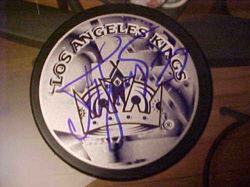 LOS ANGELES KINGS ALEXEI PONIKAROVSKY SIGNED PUCK Collectible Memorabilia