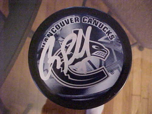 VANCOUVER CANUCKS CORY SCHNEIDER SIGNED PUCK Collectible Memorabilia
