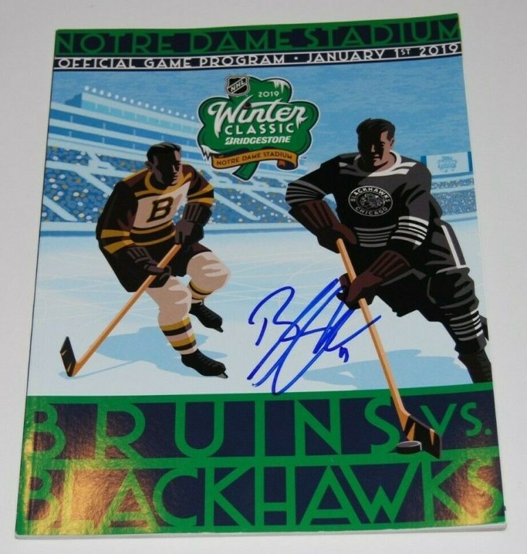 BRENDAN PERLINI SIGNED (2019 WINTER CLASSIC) CHICAGO BLACKHAWKS OFFICIAL PROGRAM  COLLECTIBLE MEMORABILIA