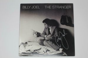 BILLY JOEL SIGNED AUTOGRAPH ALBUM VINYL RECORD – THE STRANGER, PIANO MAN  COLLECTIBLE MEMORABILIA