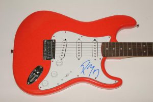 POST MALONE SIGNED AUTOGRAPH FENDER BRAND ELECTRIC GUITAR – HOLLYWOOD’S BLEEDING  COLLECTIBLE MEMORABILIA