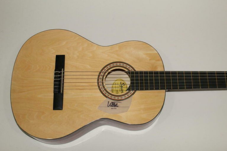 BOB WEIR SIGNED AUTOGRAPH FENDER BRAND ACOUSTIC GUITAR – GRATEFUL DEAD & COMPANY  COLLECTIBLE MEMORABILIA
