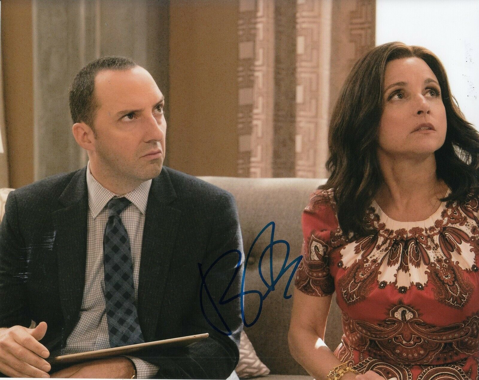 TONY HALE signed (VEEP) 8X10 photo *Gary Walsh* autographed W/COA #1 ...