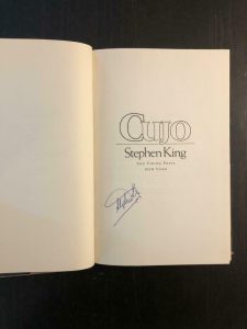 STEPHEN KING SIGNED AUTOGRAPH “CUJO” BOOK, NOVEL – 1ST FIRST EDITION, IT SHINING  COLLECTIBLE MEMORABILIA
