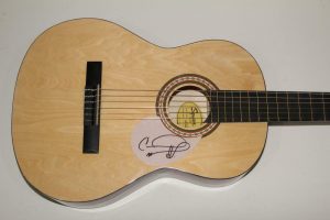 CARRIE UNDERWOOD SIGNED AUTOGRAPH FENDER BRAND ACOUSTIC GUITAR – SOME HEARTS C  COLLECTIBLE MEMORABILIA
