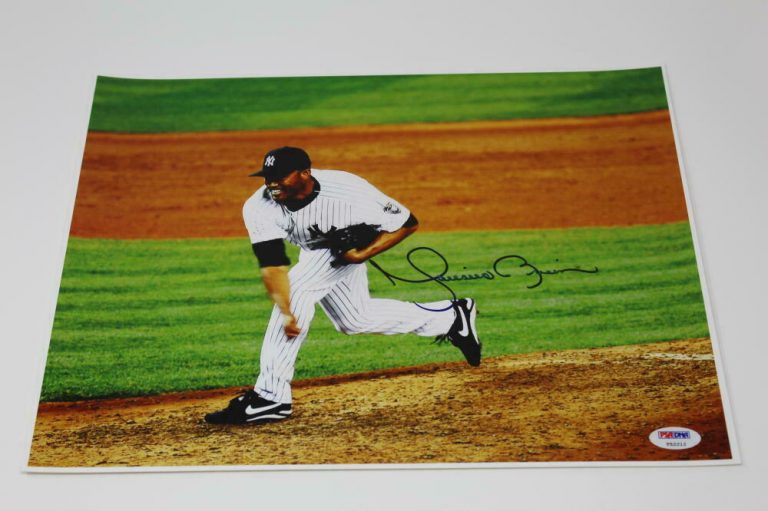 MARIANO RIVERA SIGNED AUTOGRAPH 11X14 PHOTO – NEW YORK YANKEES HALL OF FAME PSA  COLLECTIBLE MEMORABILIA