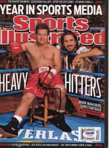 MARK WAHLBERG AUTOGRAPHED FIGHTER SPORTS LLUSTRATED MAGAZINE PSA/DNA (Y72780)  COLLECTIBLE MEMORABILIA