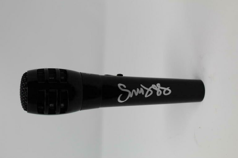 SNOOP DOGG SIGNED AUTOGRAPH MICROPHONE – GIN JUICE DOGGYSTYLE THE DOGGFATHER PSA  COLLECTIBLE MEMORABILIA